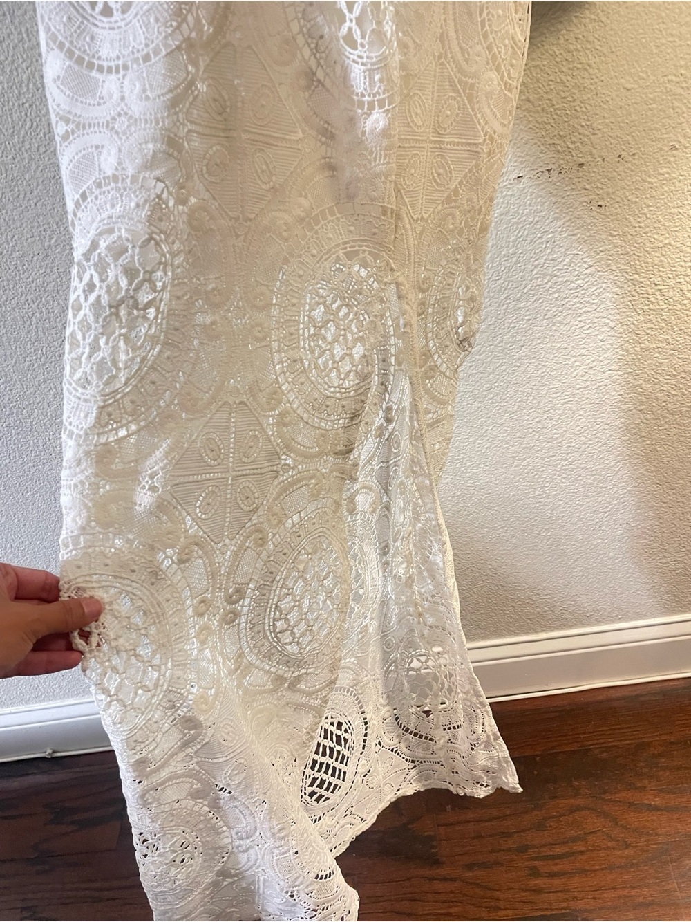 Lioness Ivory Lace Long Sleeve V-Neck Maxi Dress - Picture 5 of 6